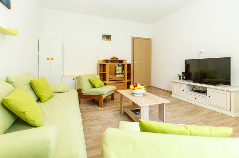 Others 3, Green Forest Apartment, Split