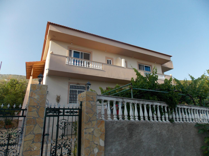 Others 5, Guest house Vila Bega, Sarandës