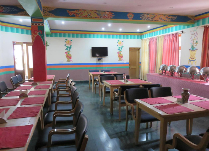 Food & Drinks, The Auspicious Hotel, Leh