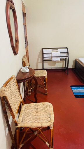 Others 4, Ulpatha Guest House, Ambagamuwa