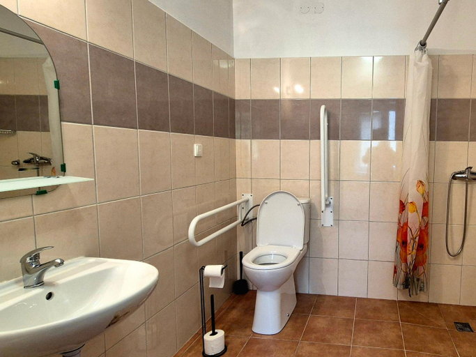Bathroom 5, Chata Na Cihaku, Kłodzko