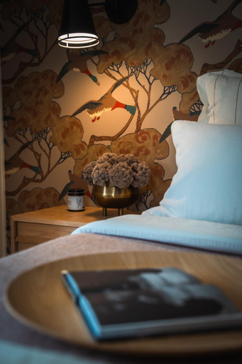 Bedroom 2, Mallard Inn, Division No. 1