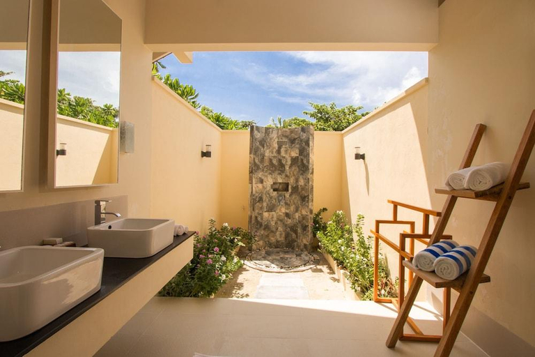 Bathroom 4, Hondaafushi Island Resort
