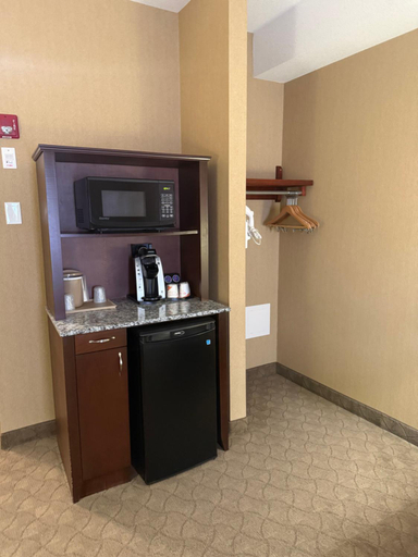 Others 5, Comfort Inn & Suites Airdrie, Division No. 6