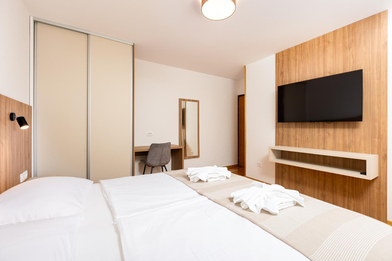 Bedroom 2, Apartments Mare, Malinska-Dubašnica
