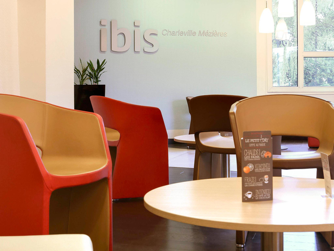 Public Area, ibis Charleville-Mézières, Ardennes