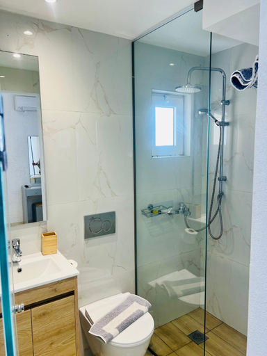 Bathroom 3, Mark Hotel, Crete