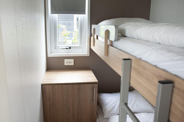 Bedroom 3, Six pers. Veluwelodge XL met Sauna, Barneveld