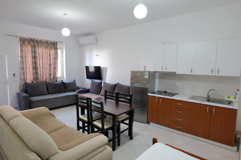 Others 5, Kidi Apartments, Sarandës
