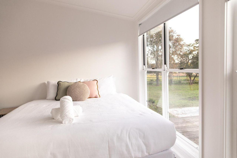 Others 5, Heart of Lovedale, Cessnock