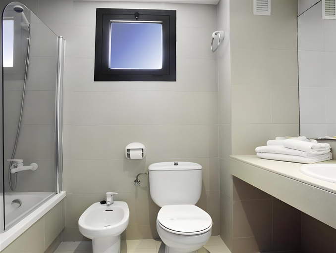 Bathroom 4, Atenea Park - Suites Apartments, Barcelona