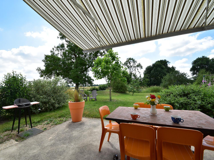 Others 5, Villa in Crux-la-Ville near Morvan Park, Nièvre