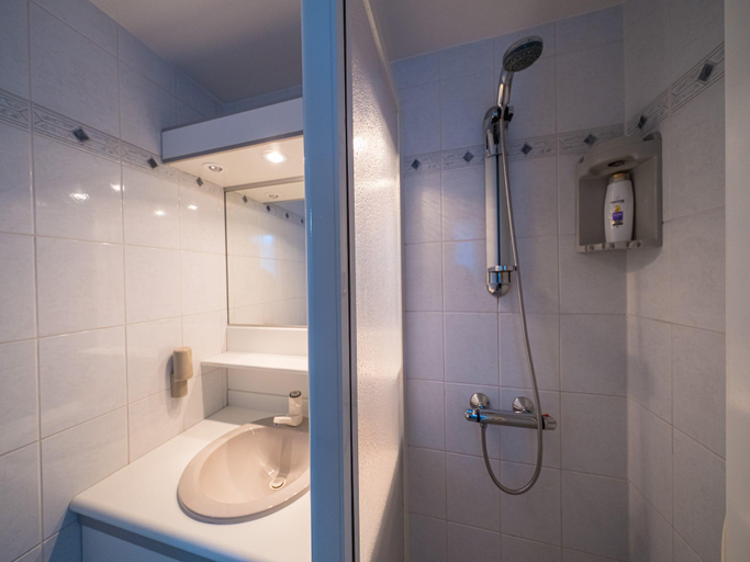 Bathroom 3, Cosy holiday home on the dunes, West-Vlaanderen