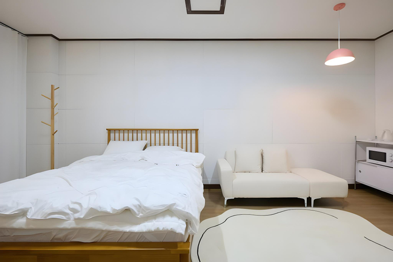 Bedroom 2, Yangyang Eunstay, Yangyang