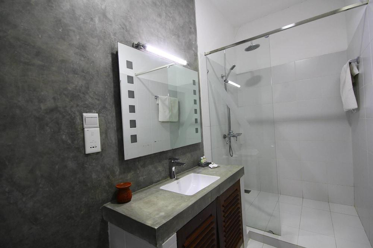 Bathroom 4, Sevonra Garden, Habaraduwa