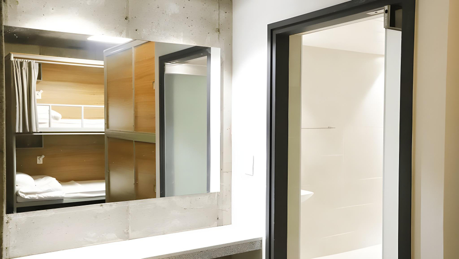 Bathroom 3, Haeundae Arirang Island, Haeundae