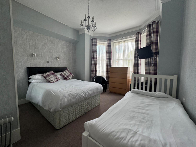 Bedroom 2, Devonshire House Holiday Flats, East Sussex