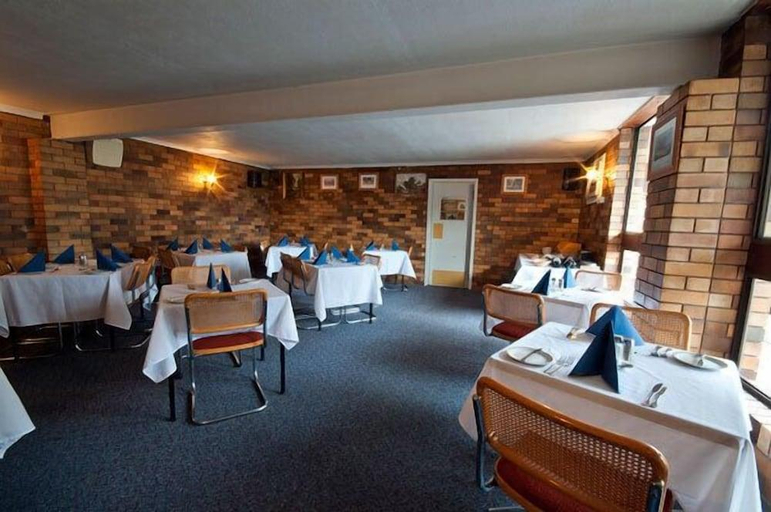 Food & Drinks 5, Figtree Motel, Narrandera