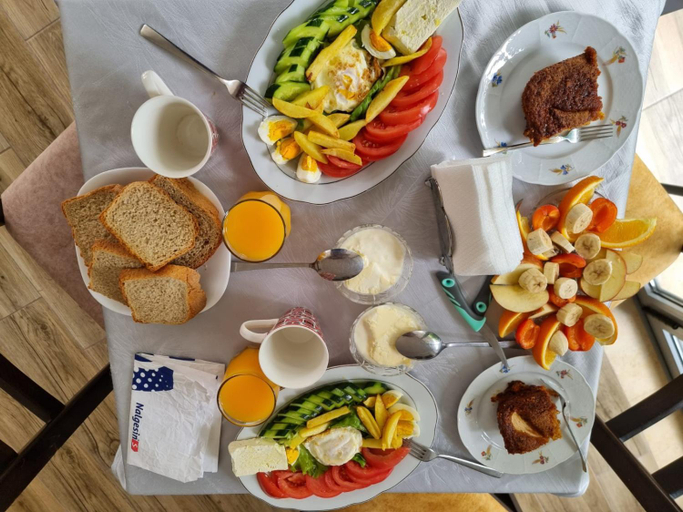 Food & Drinks 2, Rooms by Lion, Krujës