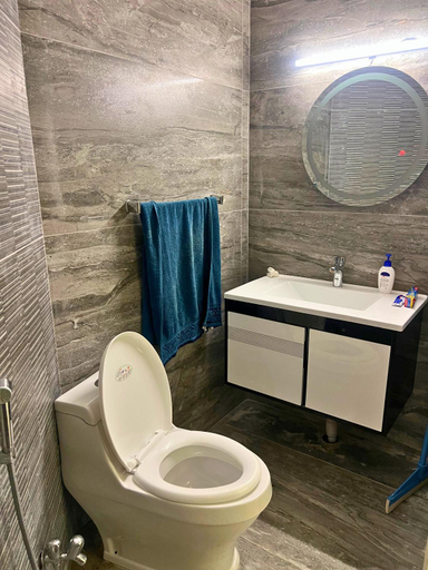 Bathroom 2, LUXURY service APARTMENT, Islamabad