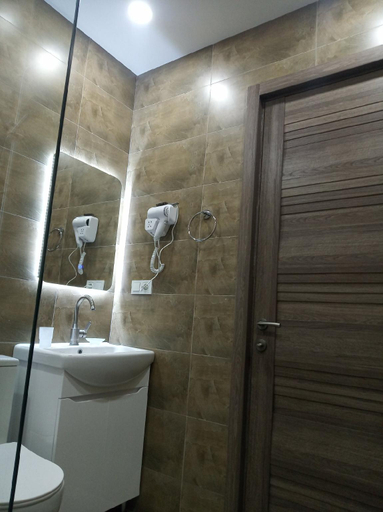 Bathroom, Roshka appartment 307, Dusheti