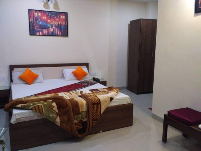 4, Hotel Devyog, Sagar