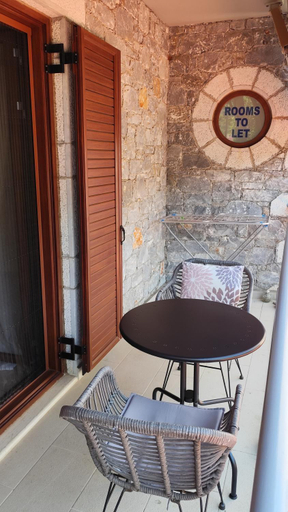 Others 5, Kritamos Apartments, Peloponnese