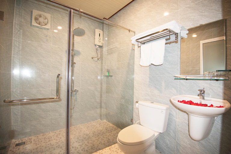 Bathroom 4, Sunlight Bungalow, Phú Quốc