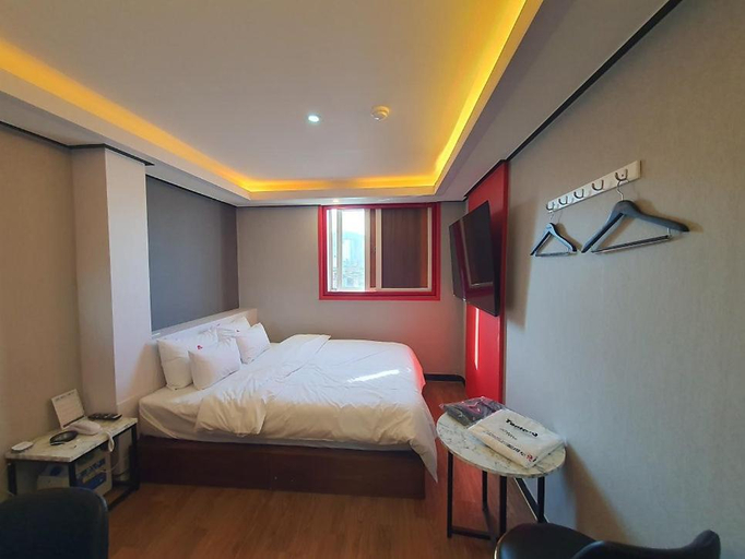 Bedroom 3, Uijeongbu Tomato Hotel, Yangju
