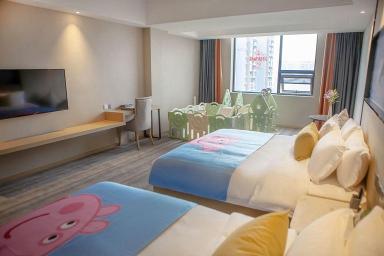 Bedroom 2, Zijing International Hotel, Meishan