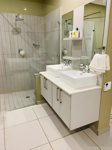 Bathroom, Lake Villa Hartebees, Bojanala