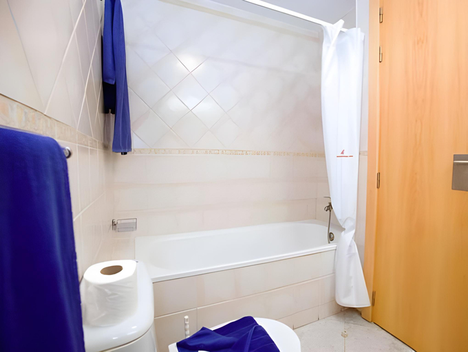 Bathroom 4, Apartamentos Dunas Club, Las Palmas