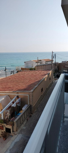 Others 4, Daisy House, Agrigento