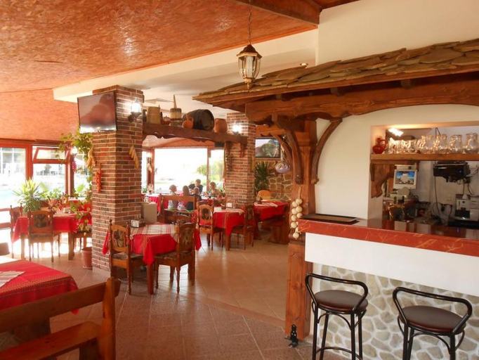 Food & Drinks, SUNNY HOLIDAY APARTHOTEL, Nesebar