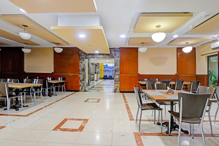 Food & Drinks 3, FabHotel The Royal Plaza - Koyambedu, Chennai