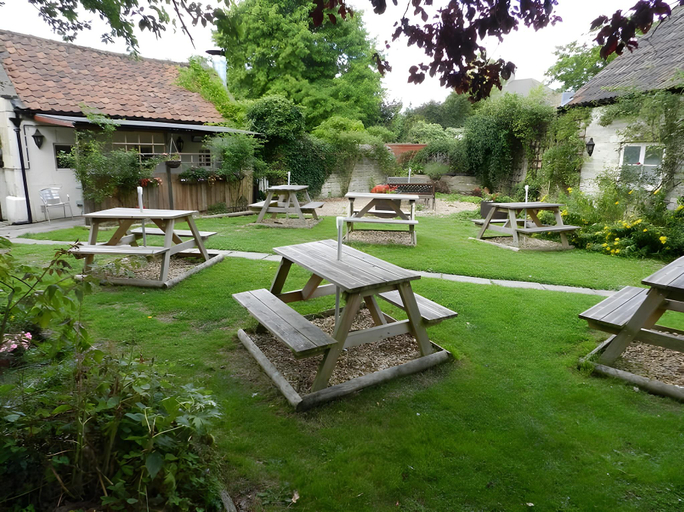 Others 4, The Old Ham Tree, Wiltshire