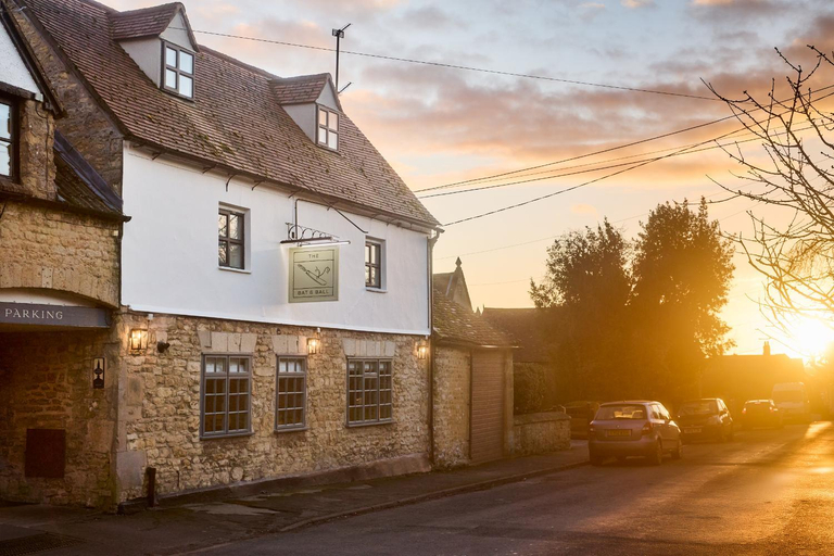 Others 4, The Bat & Ball Inn, Oxfordshire