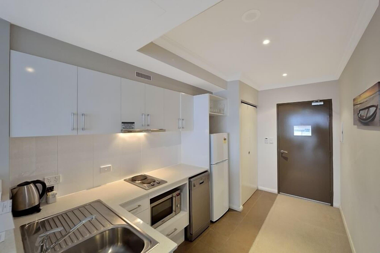 Others 3, Dolphin Quay Apartments., Mandurah
