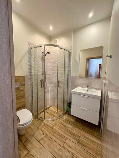 Bathroom 3, Faleza, Słupsk