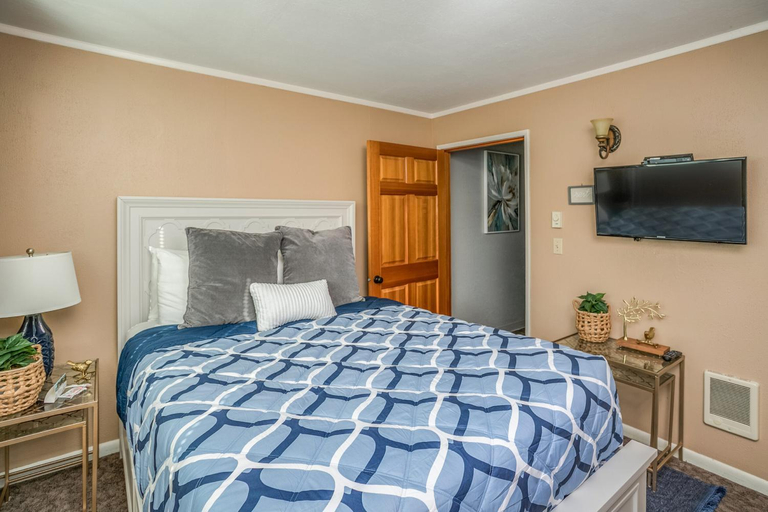 Bedroom 2, Lanai at the Cove, Clatsop