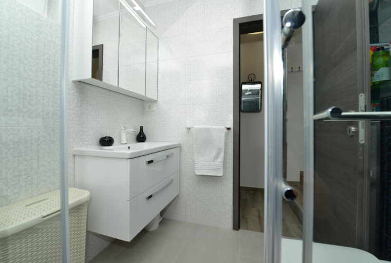 Bathroom 4, Pop&Rock holiday house Zadar, Zadar