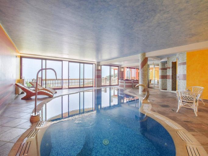 Sport & Beauty 2, Villa with private indoor sauna in Sicily, Messina