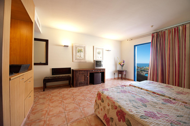 Bedroom 4, LIVVO Lago Taurito Hotel & Aquapark All Inclusive, Las Palmas