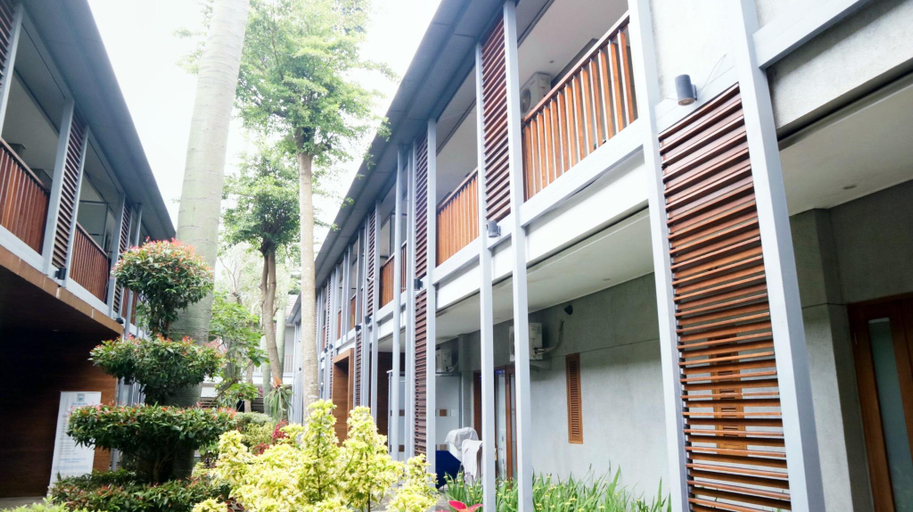 Others 2, Proven Living, Bandung