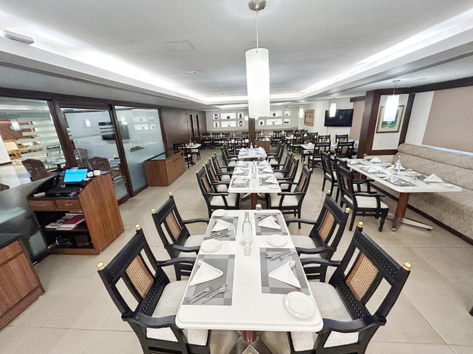 Food & Drinks 3, The Residency, Karur