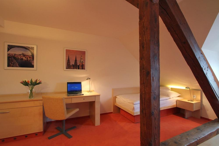 Bedroom 3, Hotel DAP, Praha 6