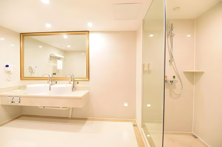 Bathroom 3, JI Hotel Changsha Dongtang, Changsha