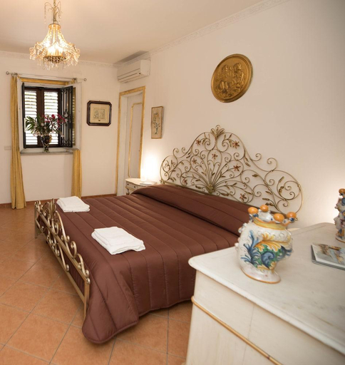 Bedroom 2, Cannatella's Mansion, Palermo