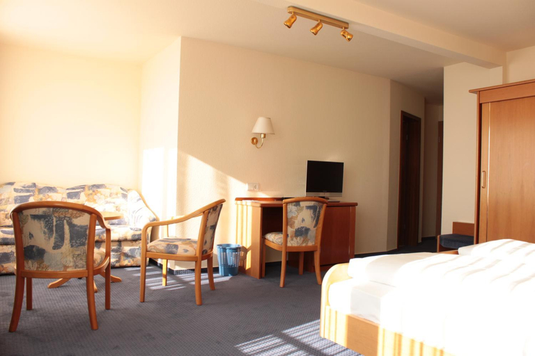 Bedroom 3, Hotel Garni Eden, Bodenseekreis