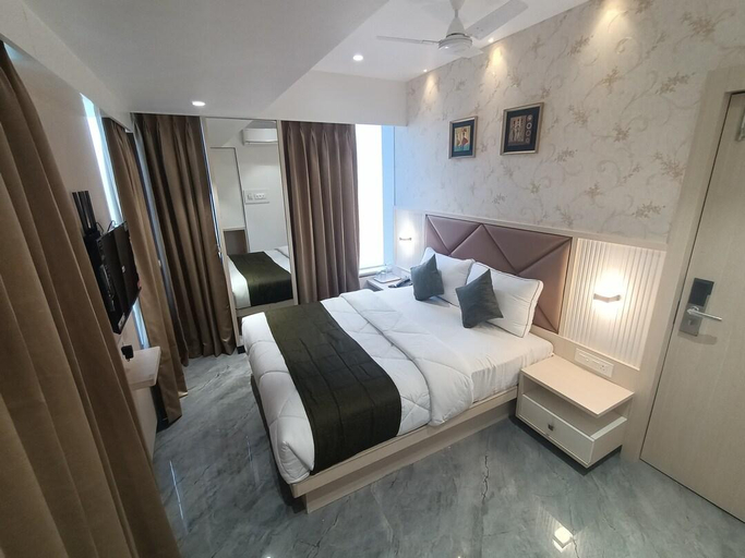 Bedroom 2, Hotel Pearl Residency Thane, Thane
